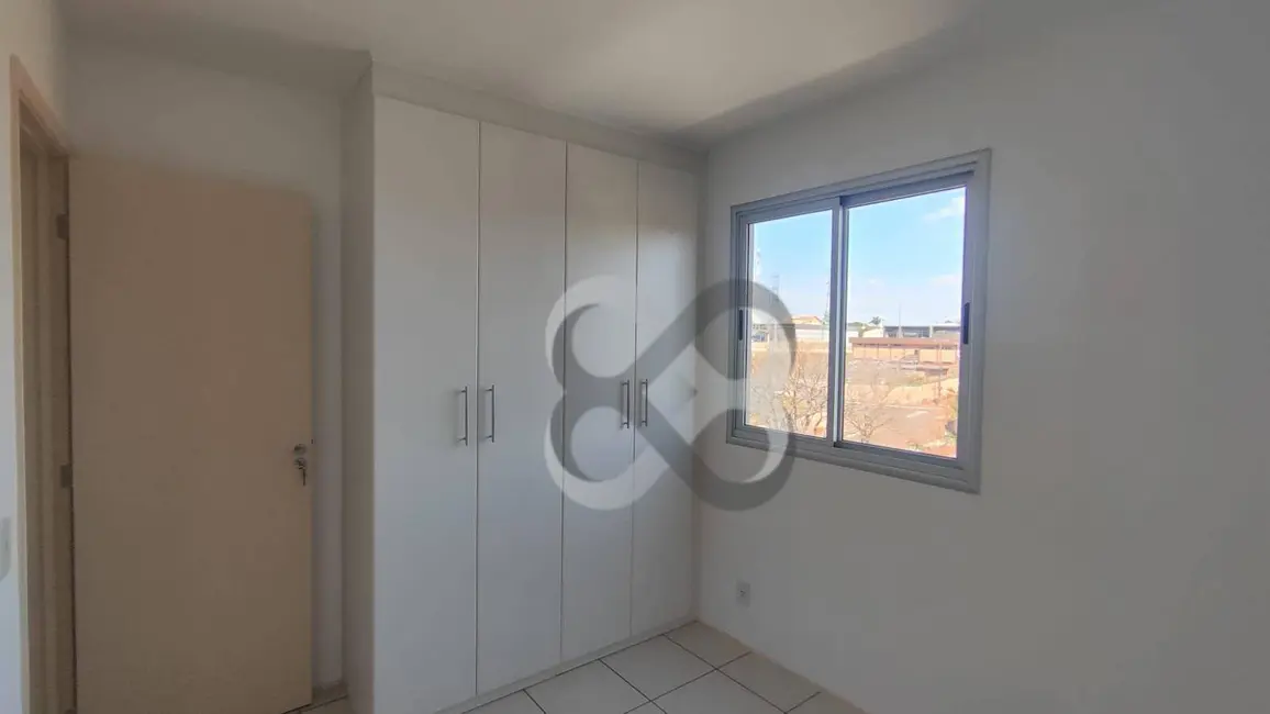 Apartamento com 3 quartos à venda e para alugar, 80m2 em Aurora, Londrina - PR - imagem 8 Foto 8 de Apartamento com 3 quartos à venda e para alugar, 80m2 em Aurora, Londrina - PR