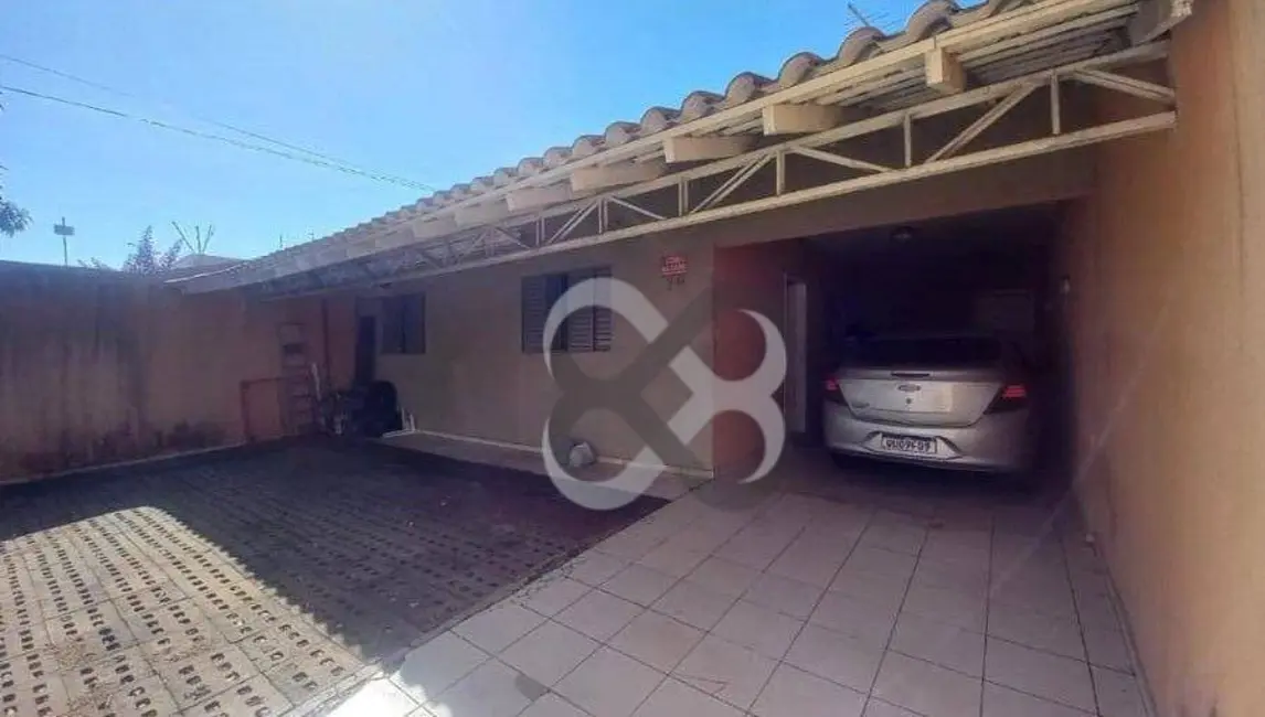 Casa com 3 quartos à venda, 250m2 em Londrina - PR - imagem 1 Foto 1 de Casa com 3 quartos à venda, 250m2 em Londrina - PR