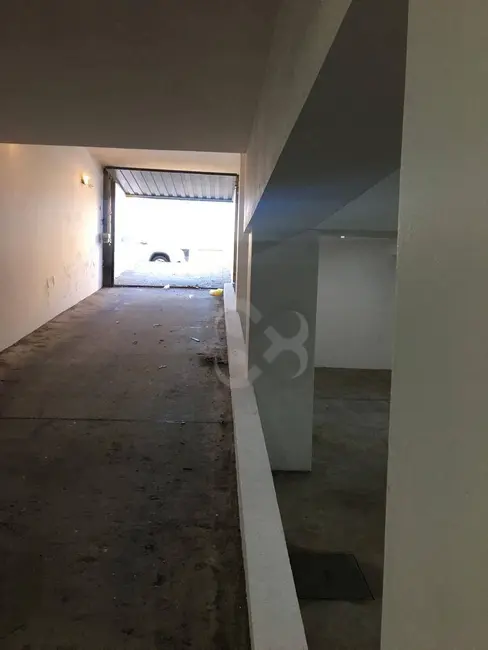 Foto 4 de Sala Comercial para alugar, 950m2 em Vitória, Londrina - PR
