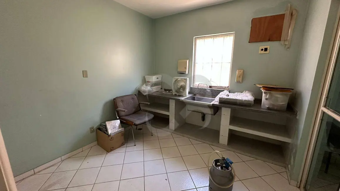 Foto 10 de Sobrado à venda, 350m2 em Vila Ipiranga, Londrina - PR