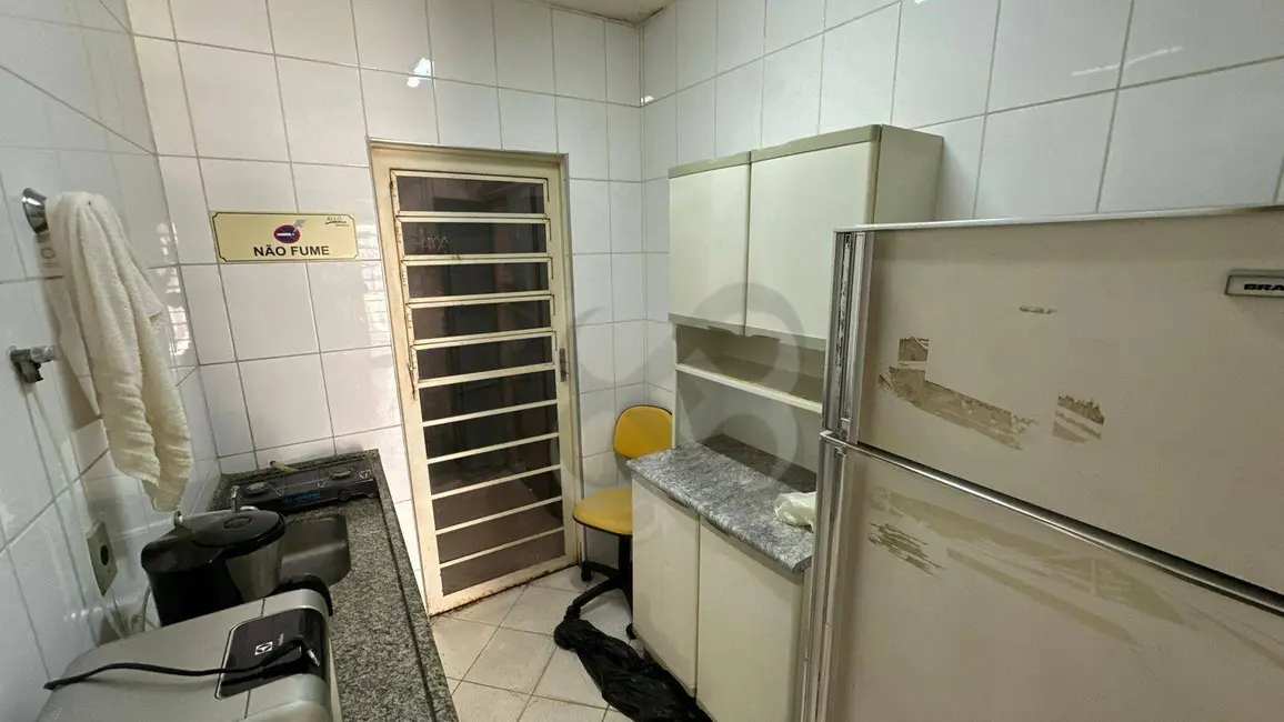 Foto 14 de Sobrado à venda, 350m2 em Vila Ipiranga, Londrina - PR