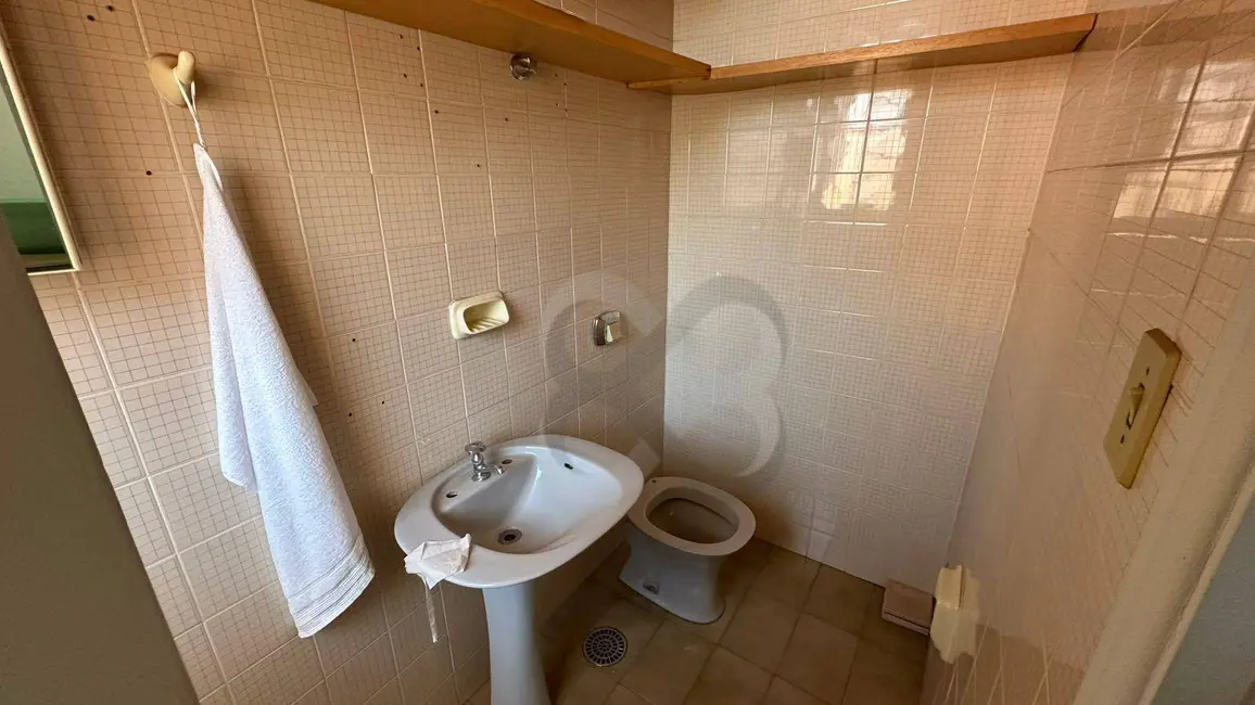 Foto 12 de Sobrado à venda, 350m2 em Vila Ipiranga, Londrina - PR