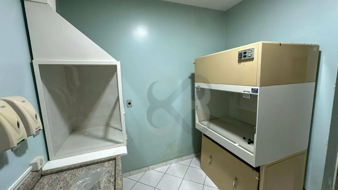 Foto 5 de Sobrado à venda, 350m2 em Vila Ipiranga, Londrina - PR