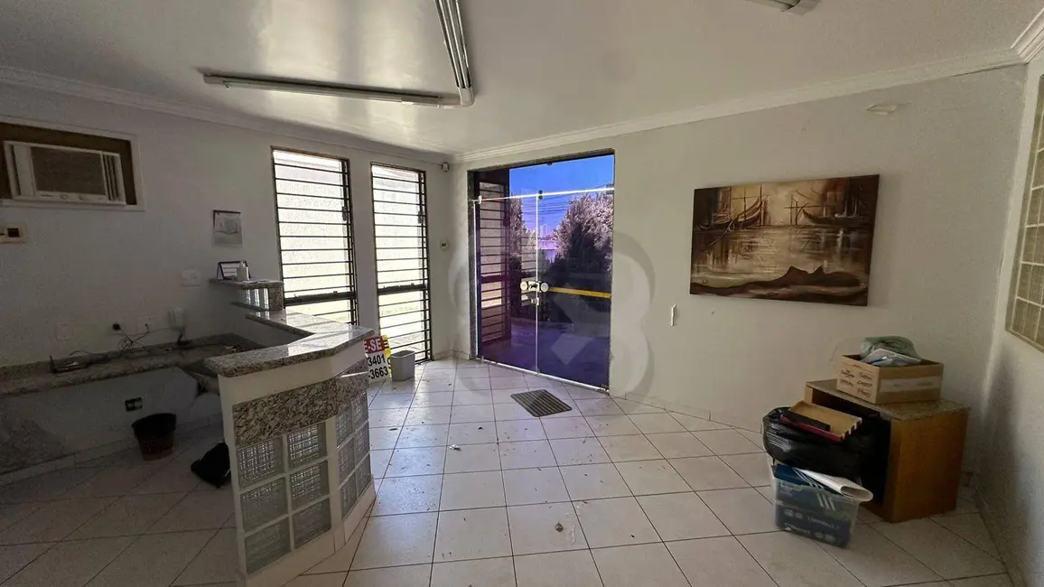 Foto 3 de Sobrado à venda, 350m2 em Vila Ipiranga, Londrina - PR