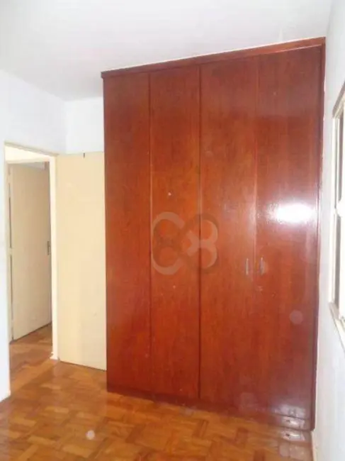 Casa com 3 quartos à venda, 200m2 em Conjunto Vivi Xavier, Londrina - PR - imagem 5 Foto 5 de Casa com 3 quartos à venda, 200m2 em Conjunto Vivi Xavier, Londrina - PR