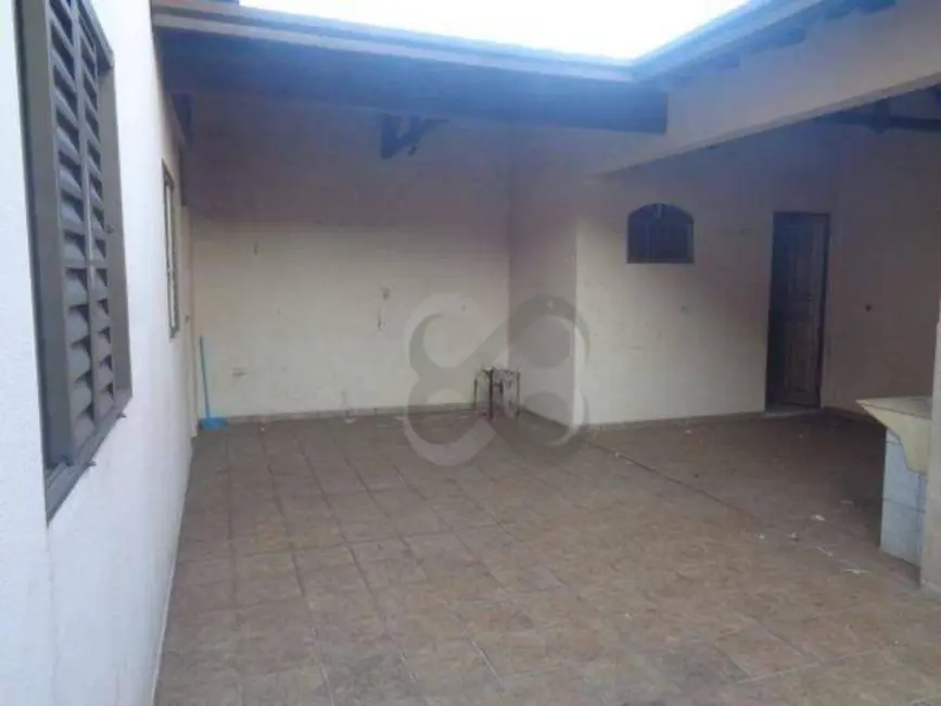 Casa com 3 quartos à venda, 200m2 em Conjunto Vivi Xavier, Londrina - PR - imagem 3 Foto 3 de Casa com 3 quartos à venda, 200m2 em Conjunto Vivi Xavier, Londrina - PR