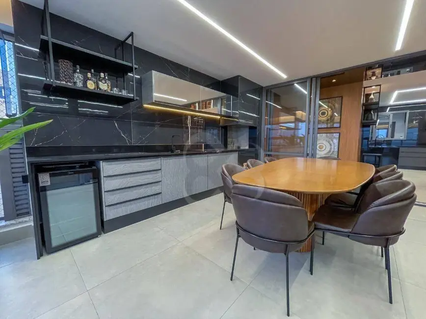 Apartamento com 3 quartos à venda, 181m2 em Londrina - PR - imagem 7 Foto 7 de Apartamento com 3 quartos à venda, 181m2 em Londrina - PR