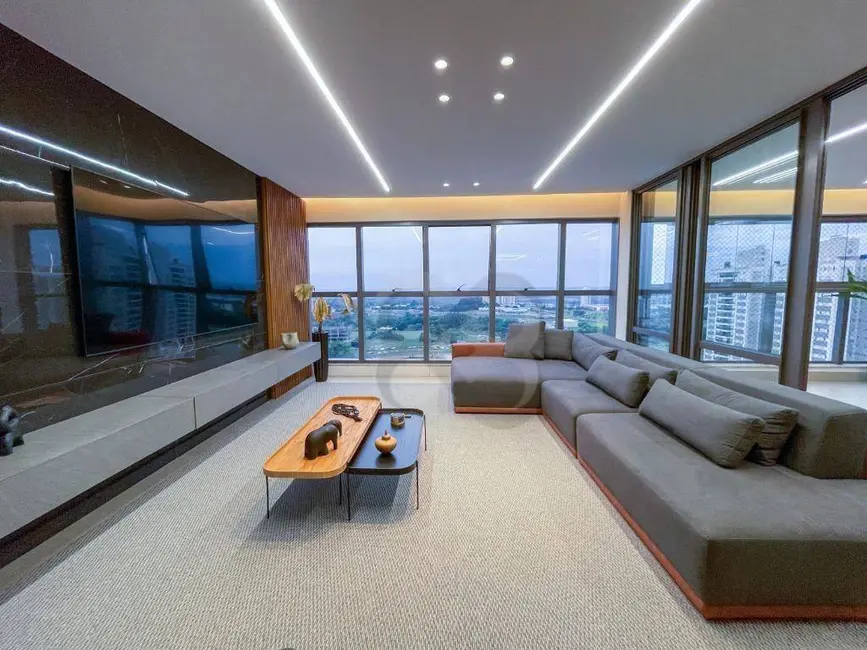 Apartamento com 3 quartos à venda, 181m2 em Londrina - PR - imagem 3 Foto 3 de Apartamento com 3 quartos à venda, 181m2 em Londrina - PR