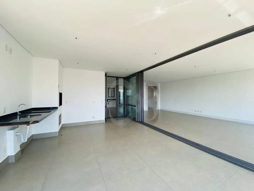 Apartamento com 4 quartos à venda, 368m2 em Gleba Fazenda Palhano, Londrina - PR - imagem 7 Foto 7 de Apartamento com 4 quartos à venda, 368m2 em Gleba Fazenda Palhano, Londrina - PR