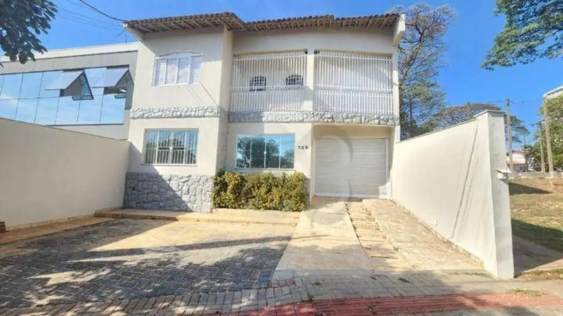 Foto 2 de Casa com 4 quartos à venda e para alugar, 318m2 em Santa Rosa, Londrina - PR
