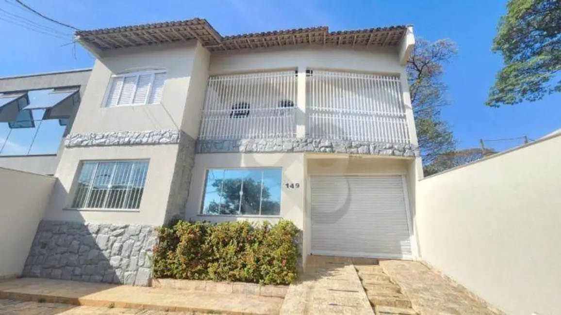 Foto 1 de Casa com 4 quartos à venda e para alugar, 318m2 em Santa Rosa, Londrina - PR