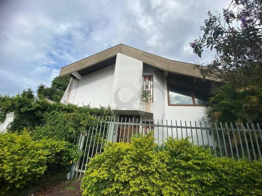 Casa com 4 quartos à venda e para alugar, 800m2 em Quebec, Londrina - PR - imagem 2 Foto 2 de Casa com 4 quartos à venda e para alugar, 800m2 em Quebec, Londrina - PR