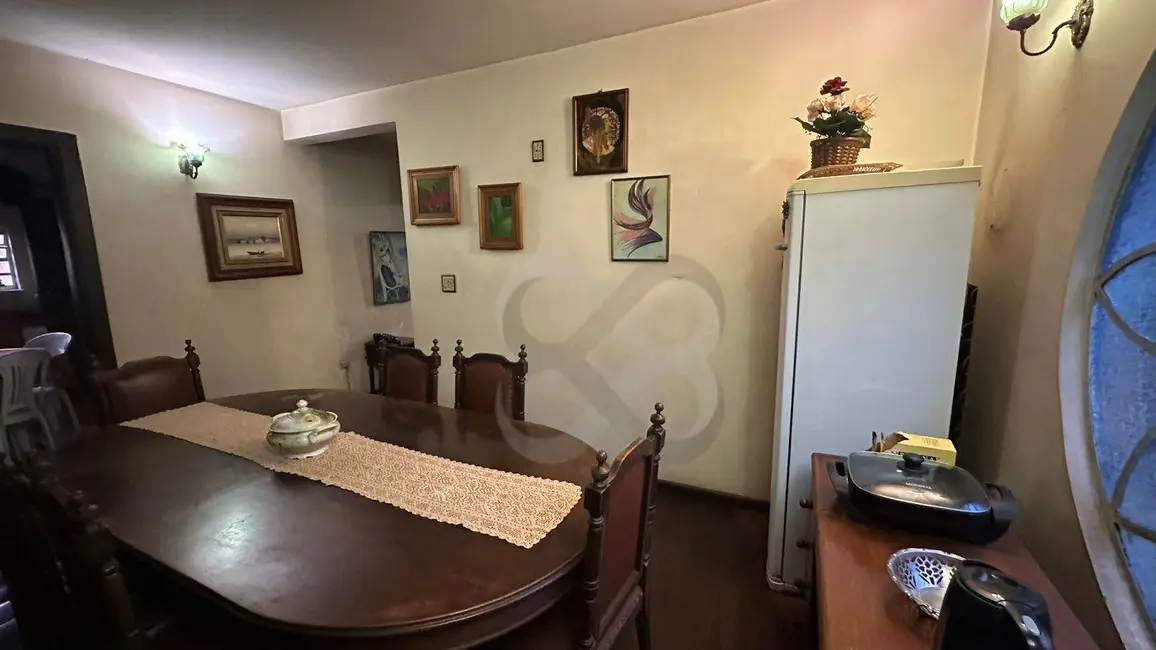 Sobrado com 4 quartos à venda, 357m2 em Iguaçu, Londrina - PR - imagem 7 Foto 7 de Sobrado com 4 quartos à venda, 357m2 em Iguaçu, Londrina - PR