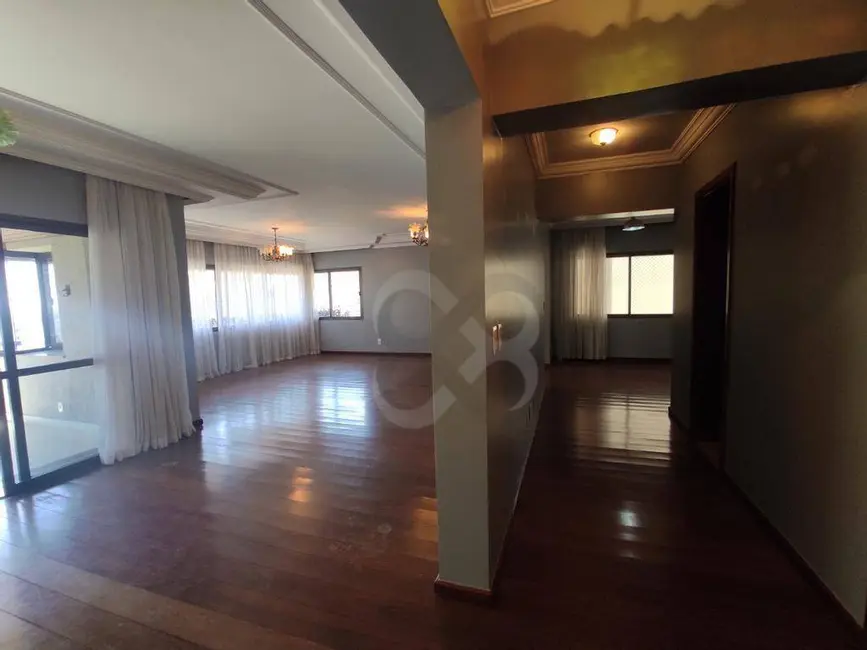 Apartamento com 4 quartos à venda e para alugar, 398m2 em Centro, Londrina - PR - imagem 6 Foto 6 de Apartamento com 4 quartos à venda e para alugar, 398m2 em Centro, Londrina - PR