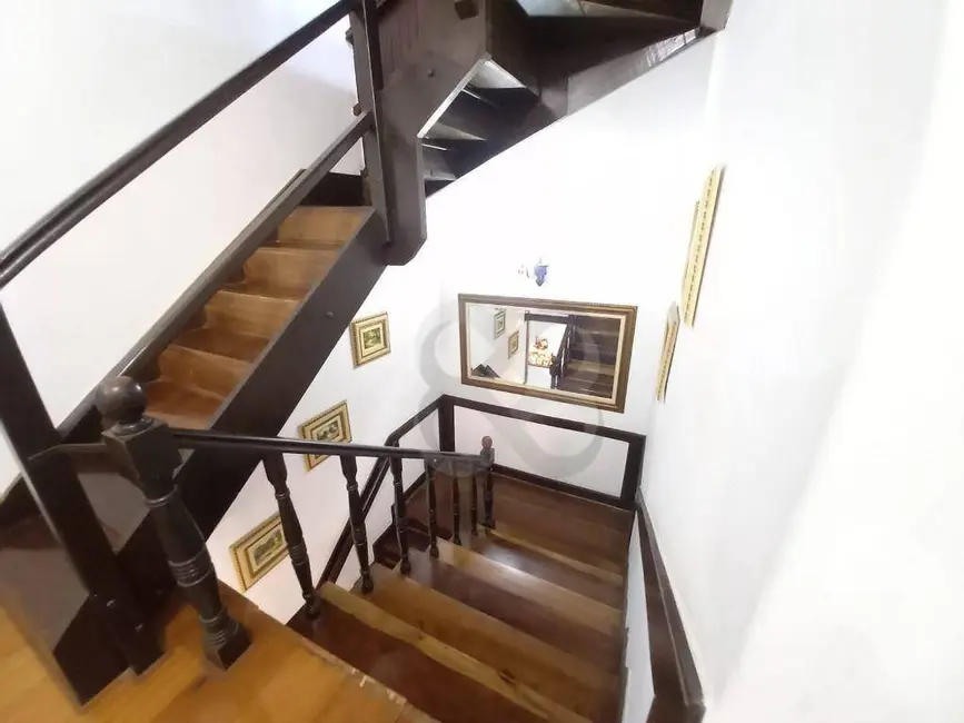 Casa com 4 quartos à venda, 330m2 em Lago Parque, Londrina - PR - imagem 6 Foto 6 de Casa com 4 quartos à venda, 330m2 em Lago Parque, Londrina - PR