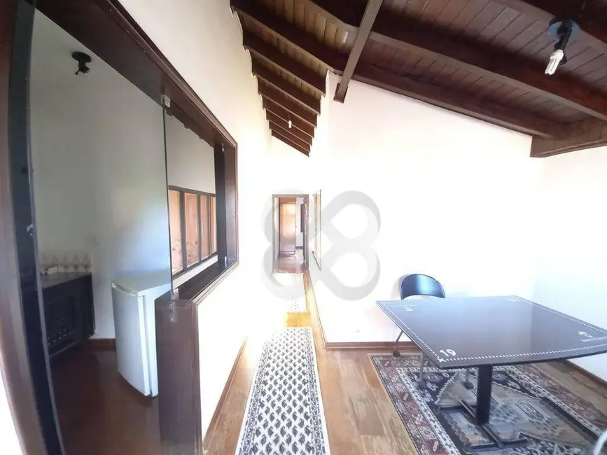 Casa com 4 quartos à venda, 330m2 em Lago Parque, Londrina - PR - imagem 4 Foto 4 de Casa com 4 quartos à venda, 330m2 em Lago Parque, Londrina - PR
