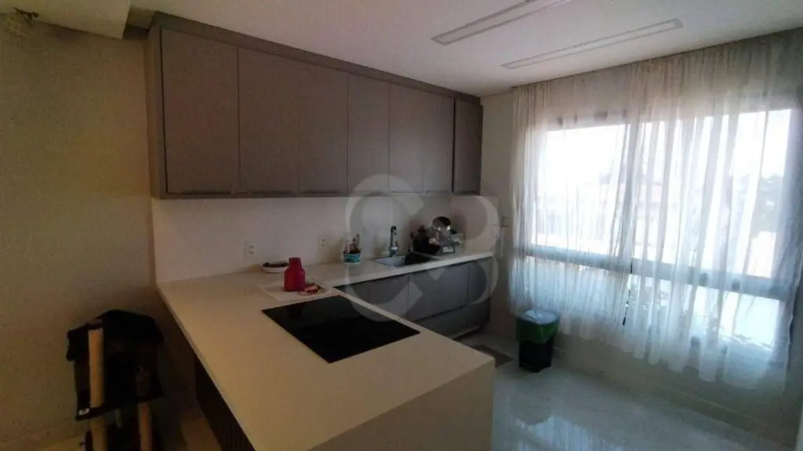 Foto 7 de Casa com 3 quartos à venda, 390m2 em Lago Parque, Londrina - PR