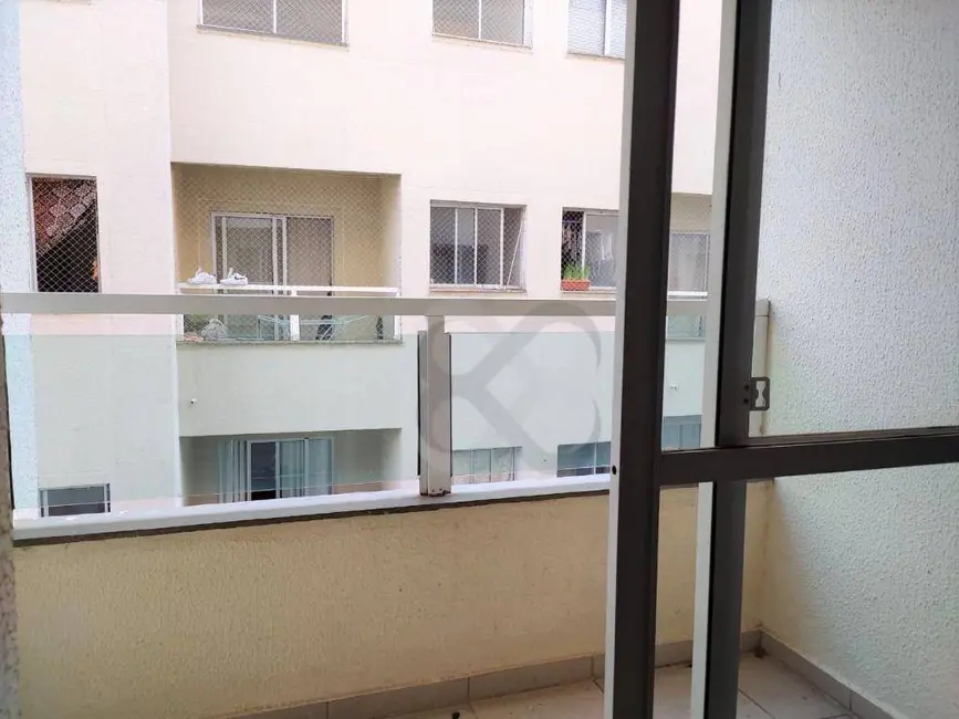 Apartamento com 3 quartos à venda e para alugar, 84m2 em Nossa Senhora de Lourdes, Londrina - PR - imagem 4 Foto 4 de Apartamento com 3 quartos à venda e para alugar, 84m2 em Nossa Senhora de Lourdes, Londrina - PR