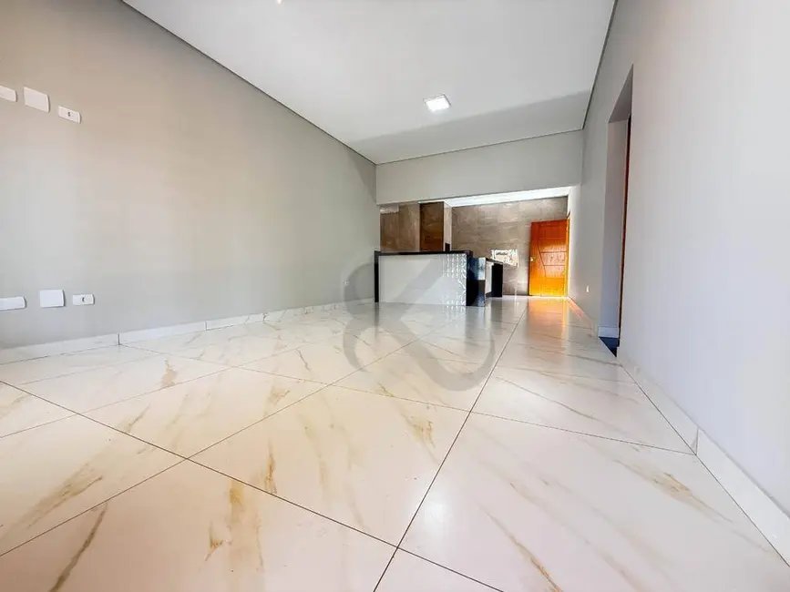 Casa com 3 quartos à venda, 200m2 em Residencial Abussafe II, Londrina - PR - imagem 6 Foto 6 de Casa com 3 quartos à venda, 200m2 em Residencial Abussafe II, Londrina - PR