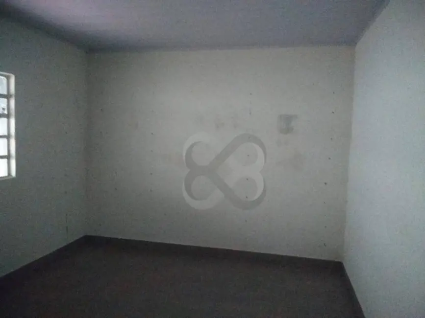 Casa com 3 quartos à venda e para alugar, 350m2 em Antares, Londrina - PR - imagem 5 Foto 5 de Casa com 3 quartos à venda e para alugar, 350m2 em Antares, Londrina - PR