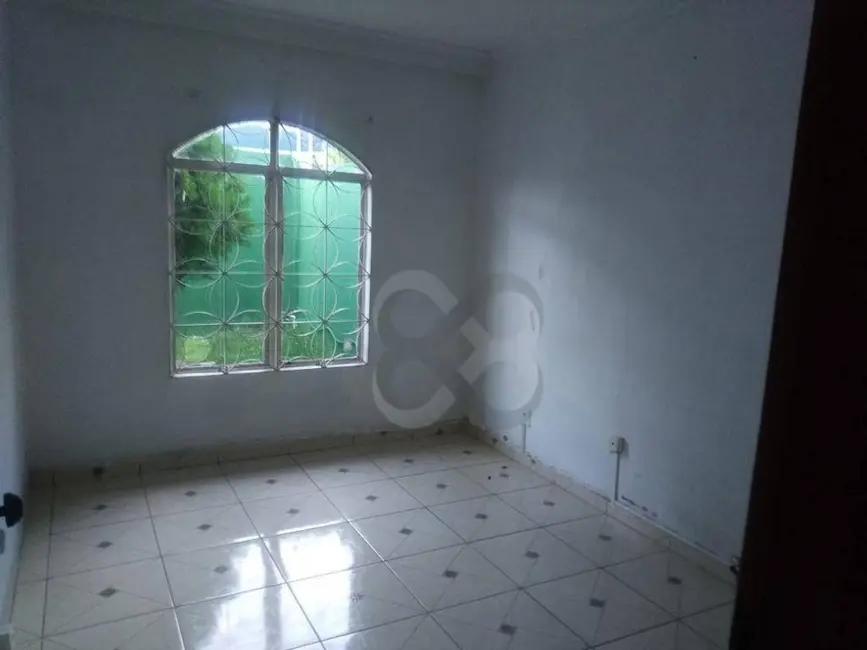 Foto 2 de Casa com 3 quartos à venda e para alugar, 350m2 em Antares, Londrina - PR