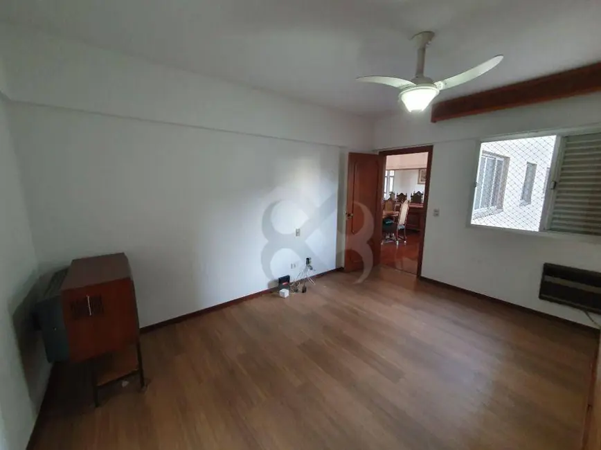 Apartamento com 4 quartos à venda e para alugar, 338m2 em Centro, Londrina - PR - imagem 9 Foto 9 de Apartamento com 4 quartos à venda e para alugar, 338m2 em Centro, Londrina - PR