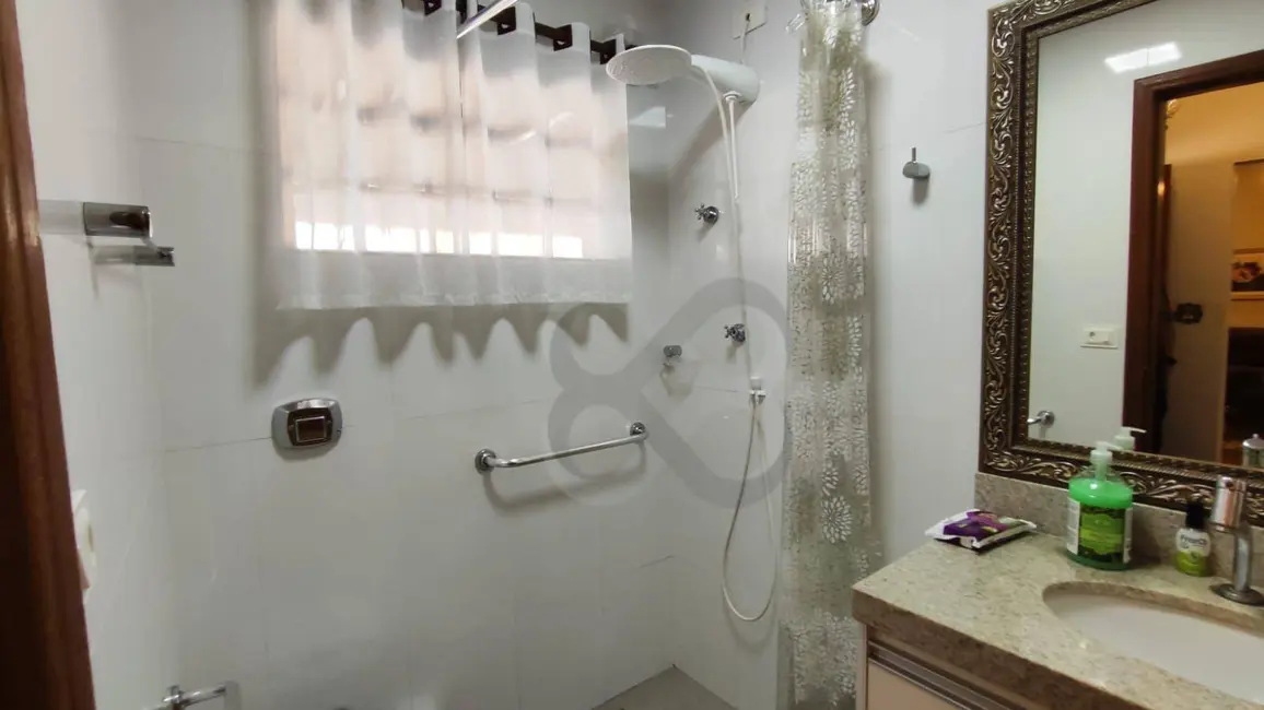 Casa com 4 quartos à venda, 400m2 em Jardim Alvorada, Londrina - PR - imagem 2 Foto 2 de Casa com 4 quartos à venda, 400m2 em Jardim Alvorada, Londrina - PR