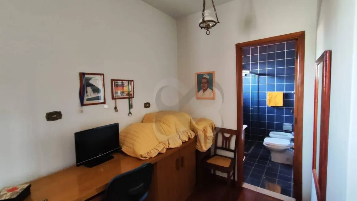 Casa com 4 quartos à venda, 400m2 em Jardim Alvorada, Londrina - PR - imagem 9 Foto 9 de Casa com 4 quartos à venda, 400m2 em Jardim Alvorada, Londrina - PR