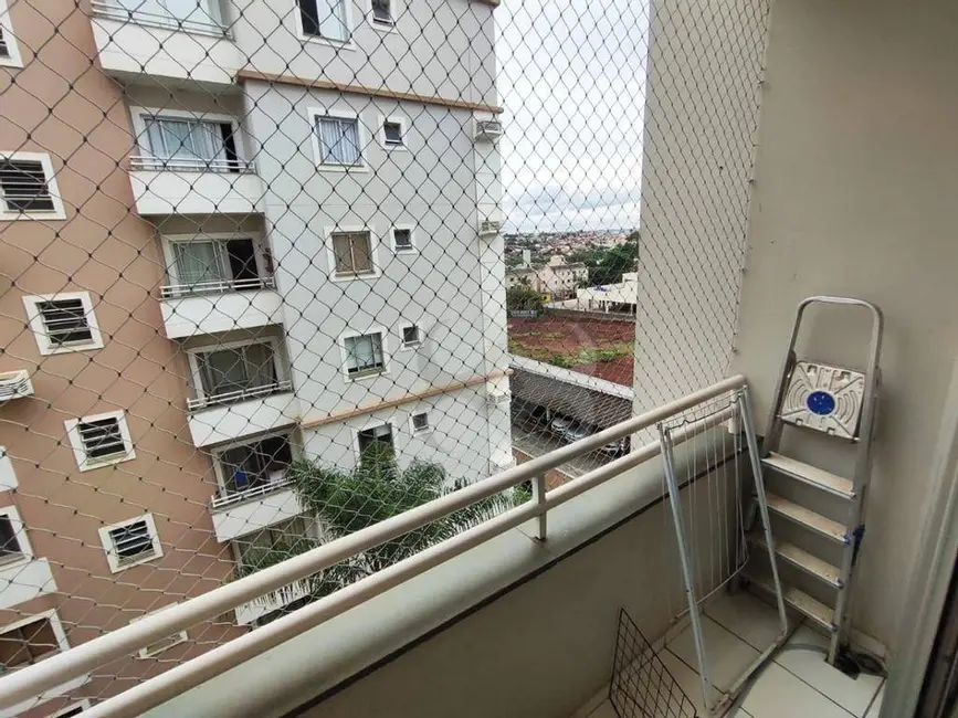 Apartamento com 3 quartos à venda, 83m2 em Parque Jamaica, Londrina - PR - imagem 6 Foto 6 de Apartamento com 3 quartos à venda, 83m2 em Parque Jamaica, Londrina - PR