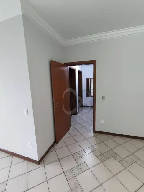 Apartamento com 3 quartos à venda, 136m2 em Jardim Higienópolis, Londrina - PR - imagem 6 Foto 6 de Apartamento com 3 quartos à venda, 136m2 em Jardim Higienópolis, Londrina - PR