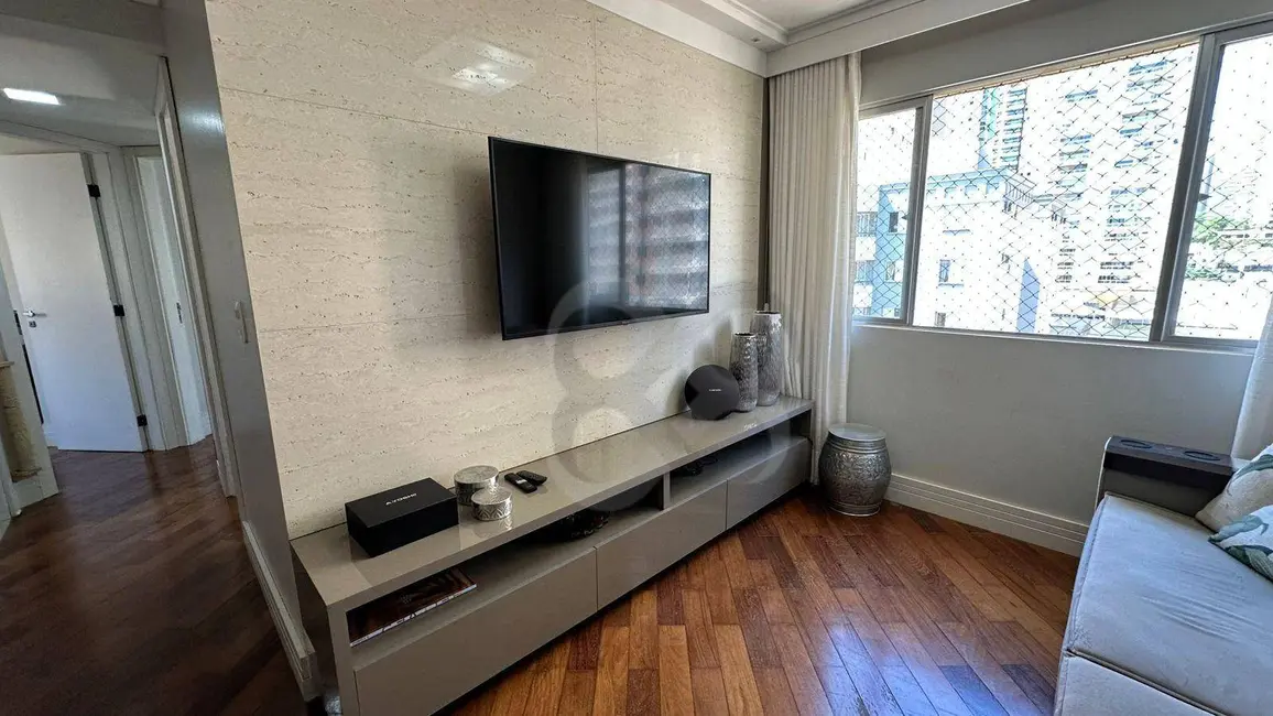 Apartamento com 3 quartos à venda, 75m2 em Londrina - PR - imagem 4 Foto 4 de Apartamento com 3 quartos à venda, 75m2 em Londrina - PR