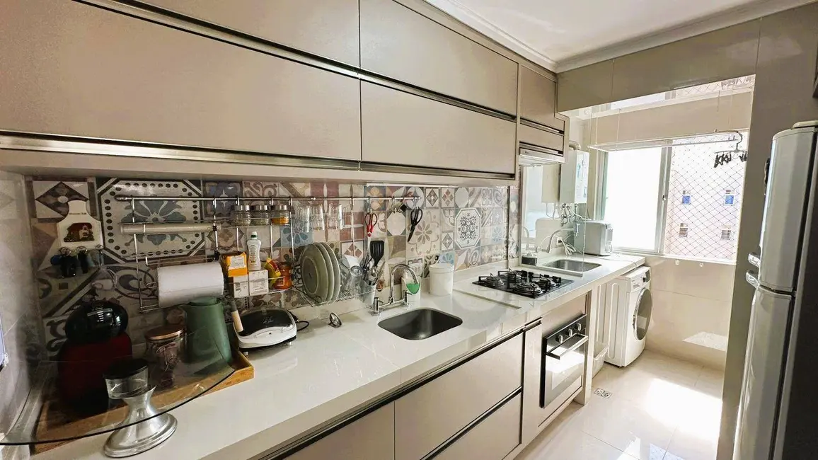 Apartamento com 3 quartos à venda, 75m2 em Londrina - PR - imagem 7 Foto 7 de Apartamento com 3 quartos à venda, 75m2 em Londrina - PR