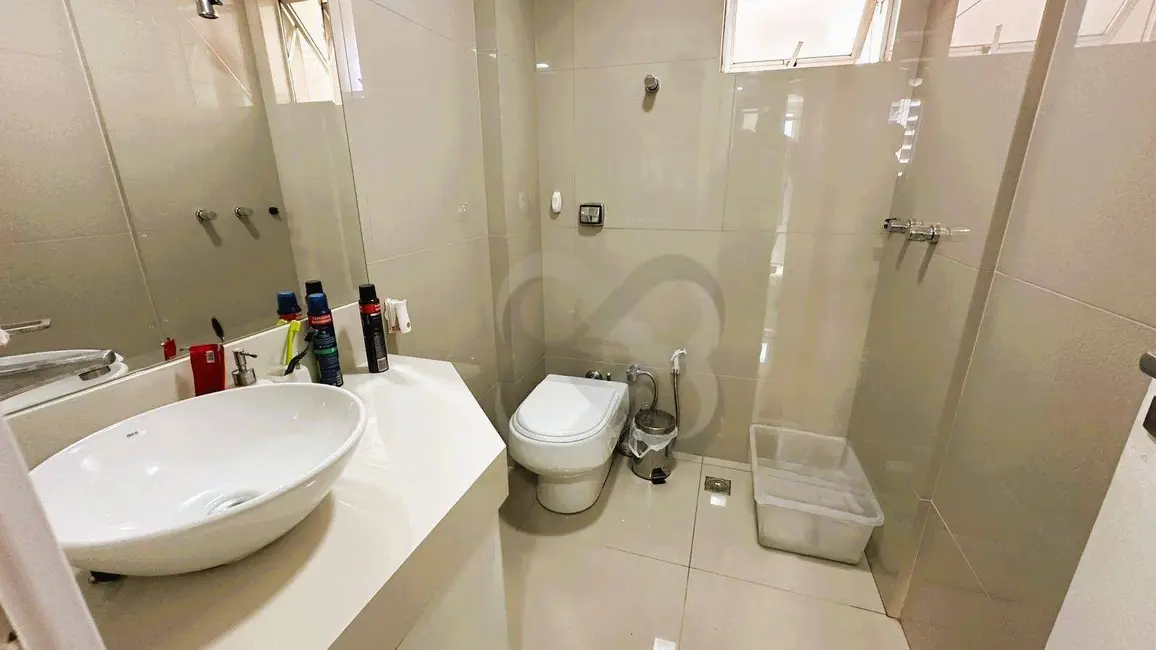 Apartamento com 3 quartos à venda, 75m2 em Londrina - PR - imagem 8 Foto 8 de Apartamento com 3 quartos à venda, 75m2 em Londrina - PR