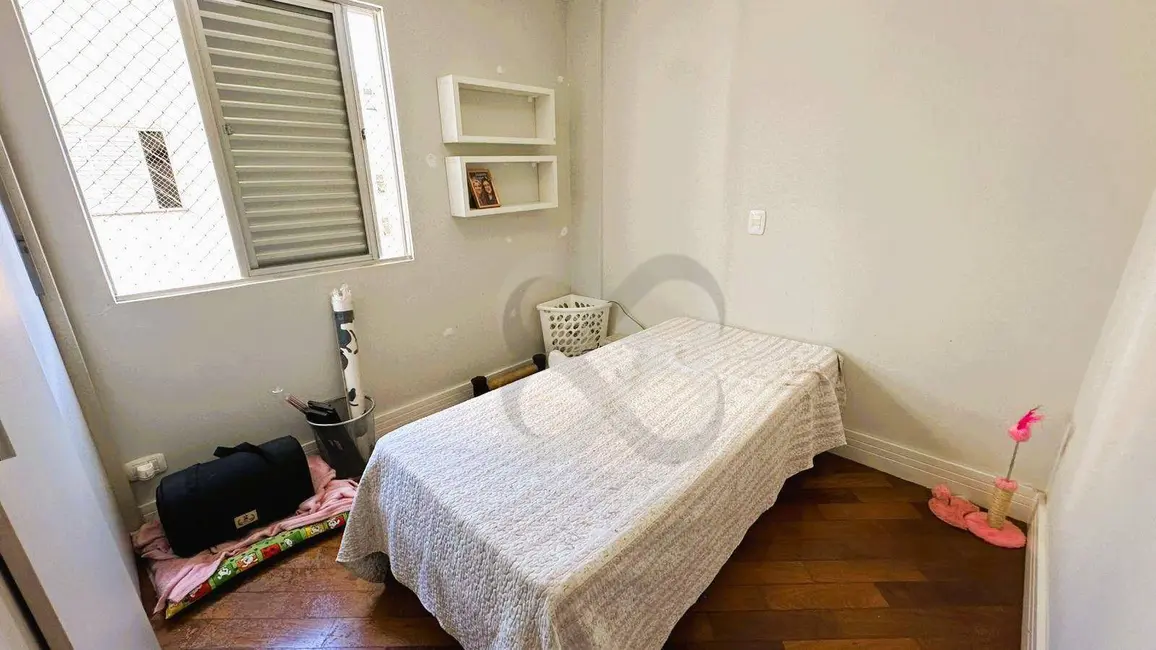 Apartamento com 3 quartos à venda, 75m2 em Londrina - PR - imagem 9 Foto 9 de Apartamento com 3 quartos à venda, 75m2 em Londrina - PR