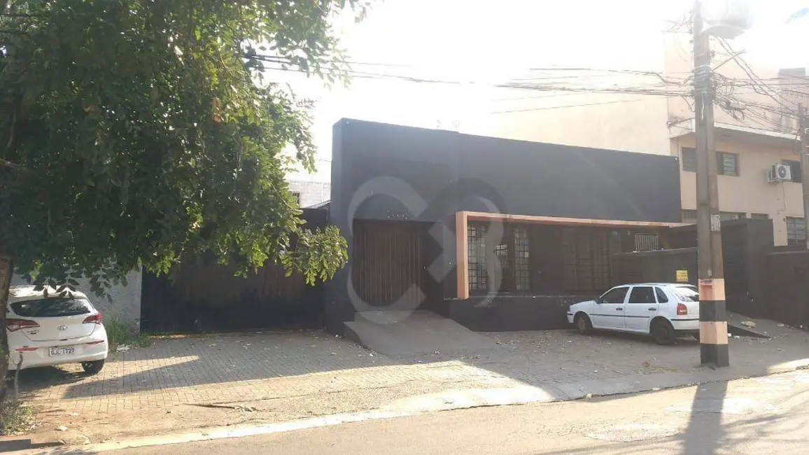 Foto 2 de Armazém / Galpão à venda e para alugar, 600m2 em Dom Bosco, Londrina - PR