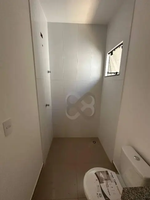 Foto 8 de Casa com 2 quartos à venda e para alugar, 137m2 em Londrina - PR