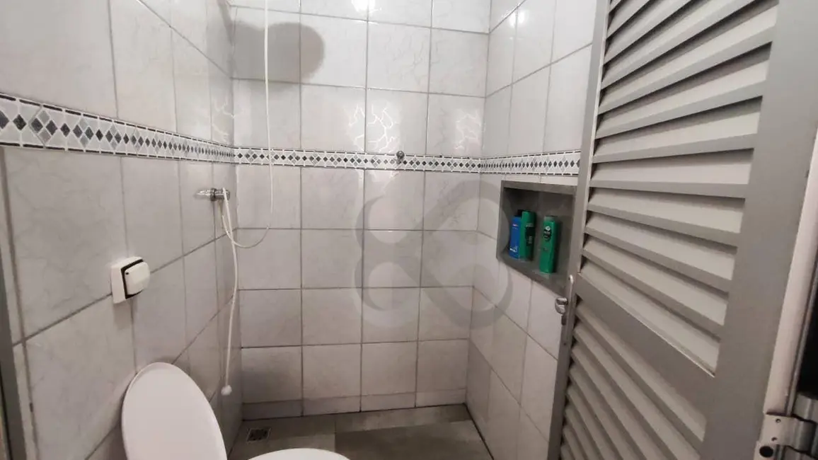 Sobrado com 3 quartos à venda e para alugar, 442m2 em Jardim Burle Marx, Londrina - PR - imagem 9 Foto 9 de Sobrado com 3 quartos à venda e para alugar, 442m2 em Jardim Burle Marx, Londrina - PR