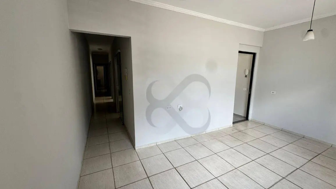 Foto 3 de Casa com 3 quartos para alugar, 83m2 em Coliseu, Londrina - PR