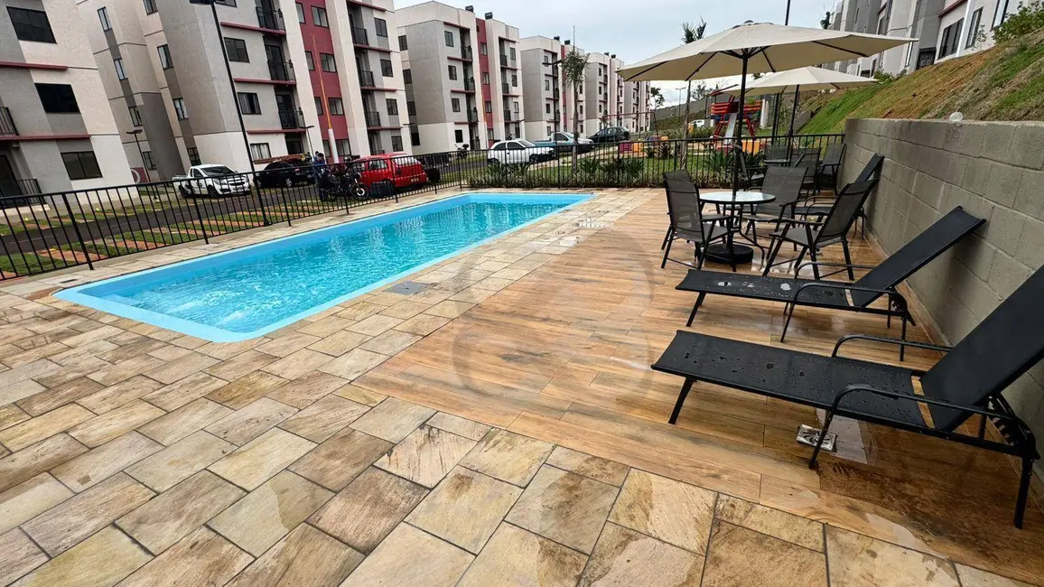 Foto 4 de Apartamento com 2 quartos para alugar, 42m2 em Londrina - PR