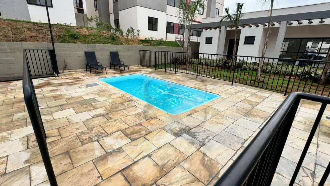 Foto 2 de Apartamento com 2 quartos para alugar, 42m2 em Londrina - PR