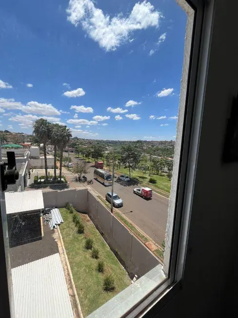 Foto 9 de Apartamento com 2 quartos para alugar, 49m2 em Olímpico, Londrina - PR