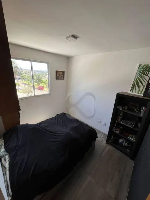 Foto 6 de Apartamento com 2 quartos para alugar, 49m2 em Olímpico, Londrina - PR