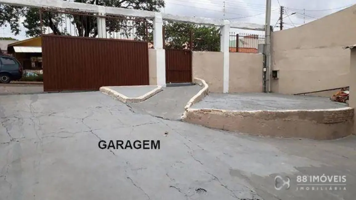 Foto 2 de Casa com 3 quartos à venda, 250m2 em Conjunto Farid Libos, Londrina - PR