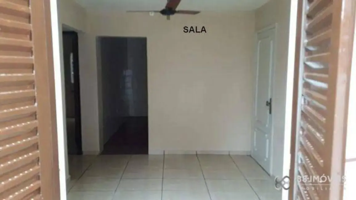 Foto 4 de Casa com 3 quartos à venda, 250m2 em Conjunto Farid Libos, Londrina - PR