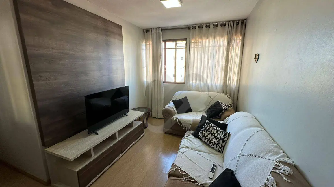 Foto 5 de Apartamento com 3 quartos para alugar, 76m2 em Igapó, Londrina - PR