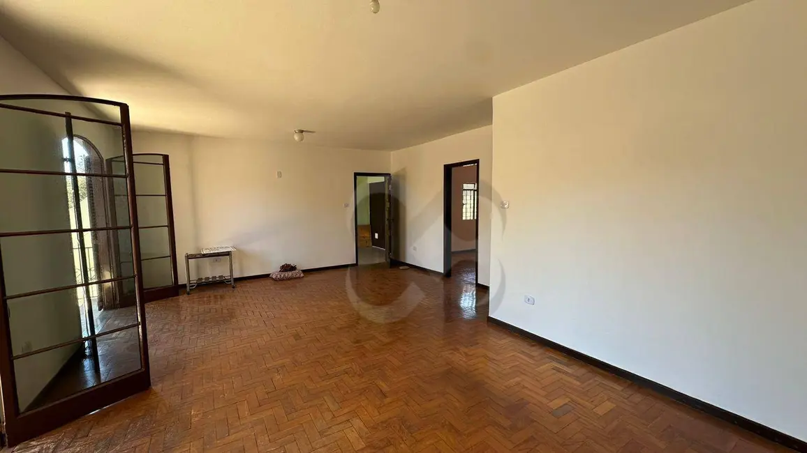 Foto 4 de Casa com 3 quartos à venda e para alugar, 585m2 em Boa Vista, Londrina - PR