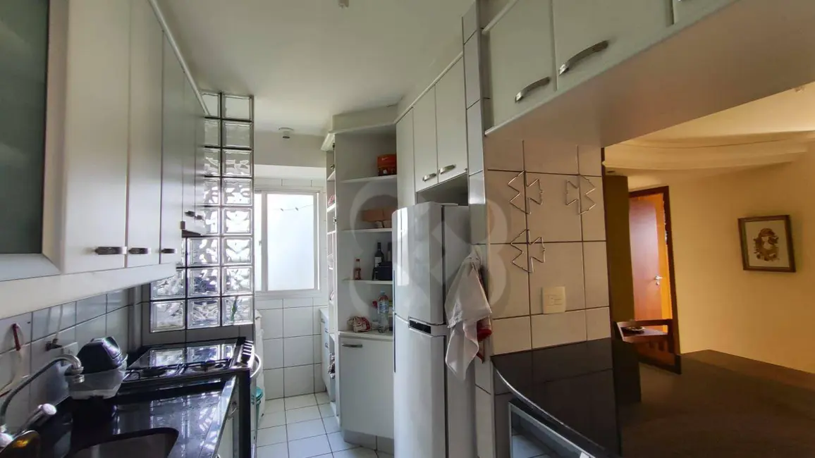 Foto 3 de Apartamento com 3 quartos à venda, 111m2 em Londrina - PR