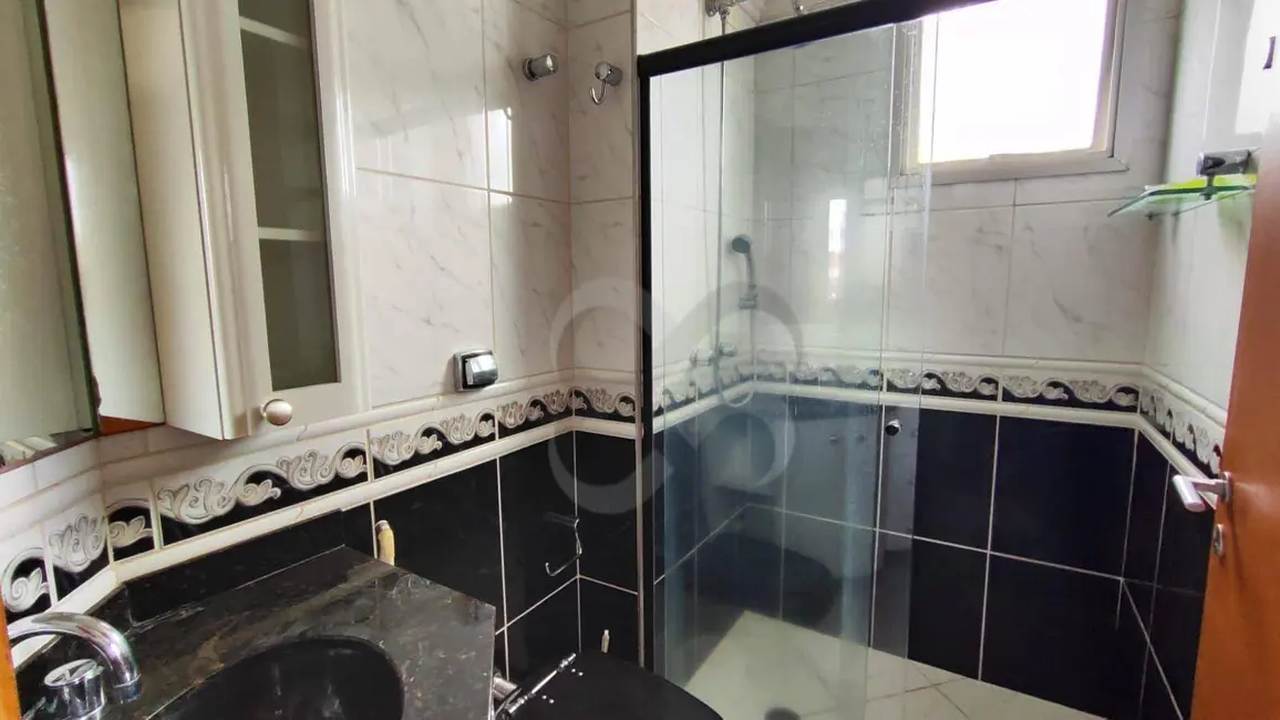 Foto 8 de Apartamento com 3 quartos à venda, 111m2 em Londrina - PR