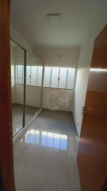 Foto 7 de Casa com 3 quartos à venda, 150m2 em Jardim Portal dos Pioneiros, Londrina - PR