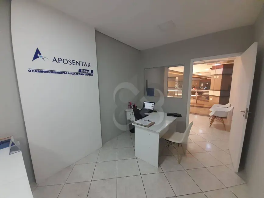 Loja à venda, 70m2 em Centro, Londrina - PR - imagem 9 Foto 9 de Loja à venda, 70m2 em Centro, Londrina - PR